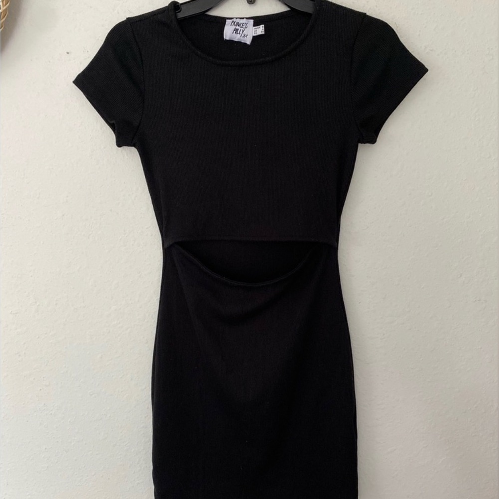 REPOSH! Size 4 princess Polly basic mini black dress with cutout